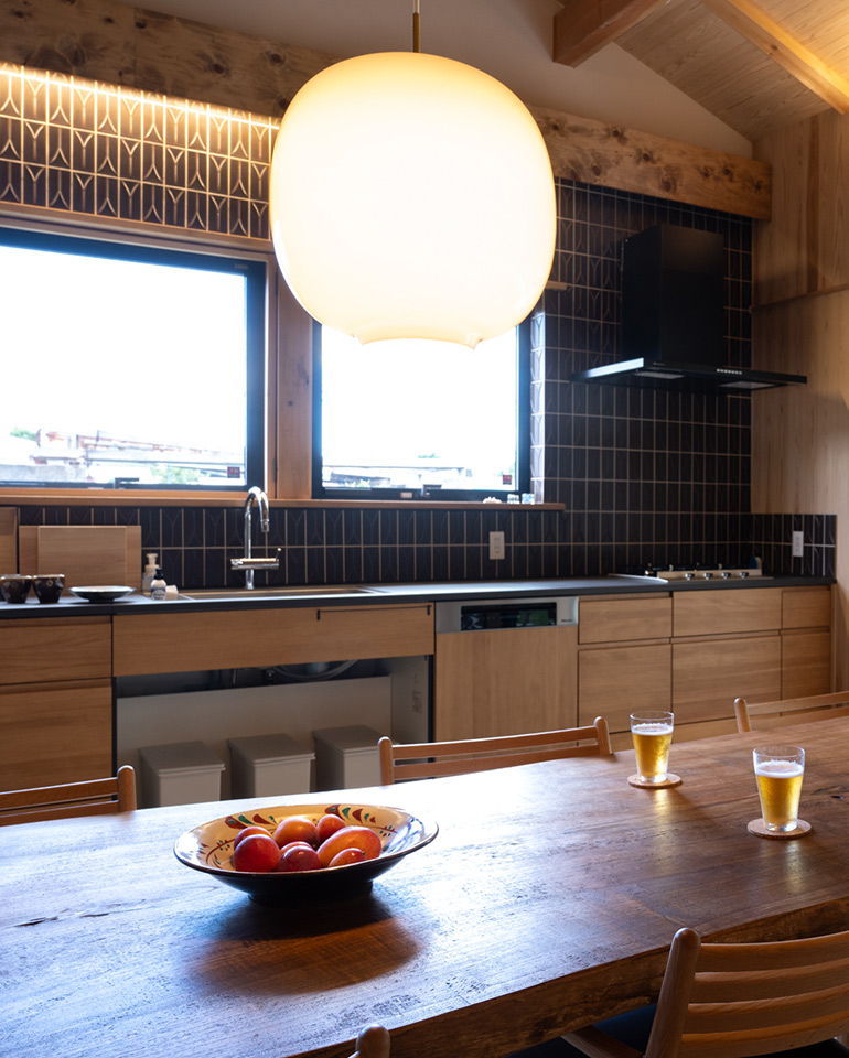 ダイニングテーブル